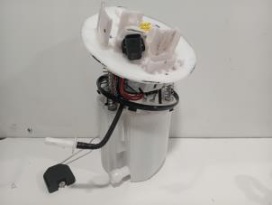 Gebruikte Tank element Pomp Mercedes C-Klasse Prijs € 138,00 Margeregeling aangeboden door Van der Ven Autorecycling B.V.