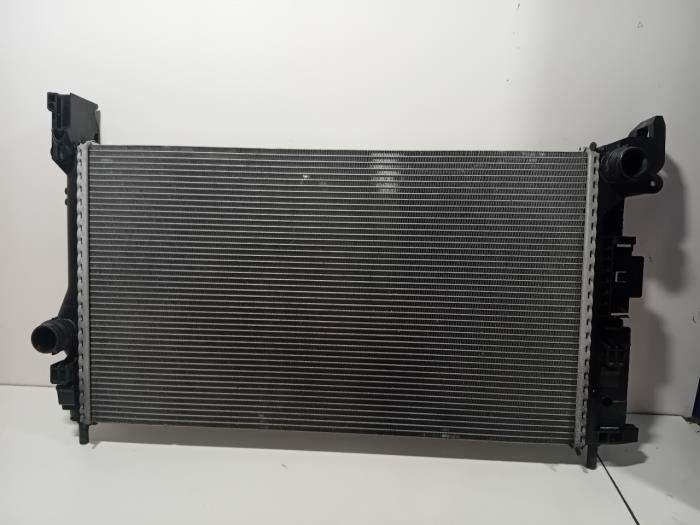 Gebruikte Radiateur Volvo XC90 Prijs € 268,00 Margeregeling aangeboden door Van der Ven Autorecycling B.V.