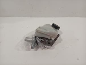 Gebruikte Hoofdremcilinder Volvo XC90 Prijs € 75,00 Margeregeling aangeboden door Van der Ven Autorecycling B.V.