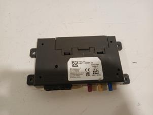 Gebruikte Radio module Ford Puma Prijs € 95,00 Margeregeling aangeboden door Van der Ven Autorecycling B.V.