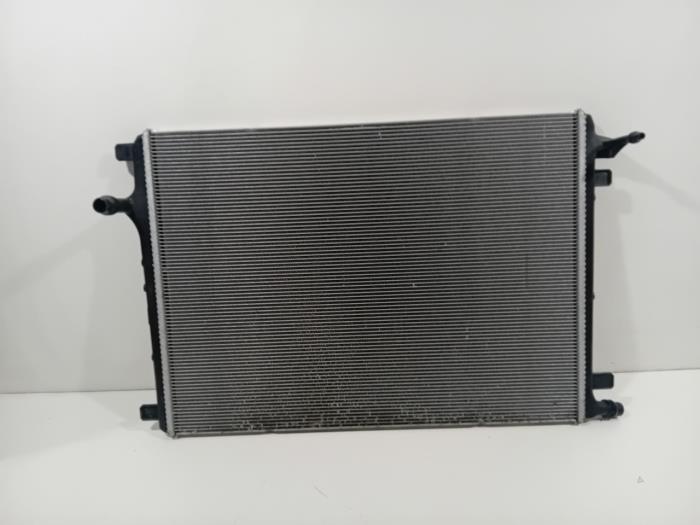 Gebruikte Radiateur Mercedes C-Klasse Prijs € 270,00 Margeregeling aangeboden door Van der Ven Autorecycling B.V.