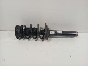 Gebruikte Mac Phersonpoot rechts-voor Volkswagen Touran Prijs € 75,00 Margeregeling aangeboden door Van der Ven Autorecycling B.V.