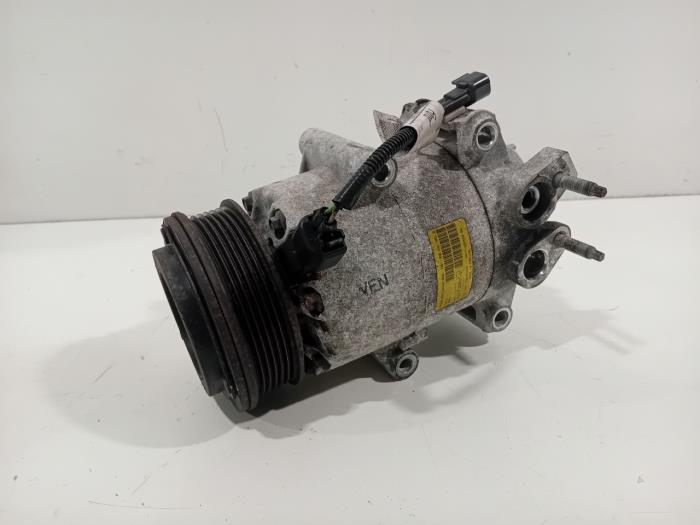 Gebruikte Aircopomp Ford Focus Prijs € 65,00 Margeregeling aangeboden door Van der Ven Autorecycling B.V.