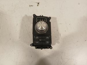 Gebruikte Schakelmechaniek Dodge RAM Prijs € 193,00 Margeregeling aangeboden door Van der Ven Autorecycling B.V.