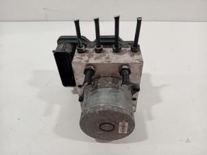 Gebruikte ABS Pomp Kia Sportage Prijs € 110,00 Margeregeling aangeboden door Van der Ven Autorecycling B.V.