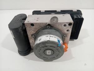 Gebruikte ABS Pomp Mercedes C-Klasse Prijs € 638,00 Margeregeling aangeboden door Van der Ven Autorecycling B.V.