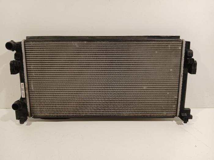 Gebruikte Radiateur Skoda Octavia Prijs € 34,95 Margeregeling aangeboden door Van der Ven Autorecycling B.V.
