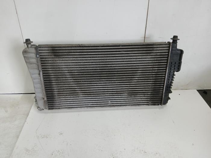 Gebruikte Intercooler GMC Sierra Prijs € 193,00 Margeregeling aangeboden door Van der Ven Autorecycling B.V.