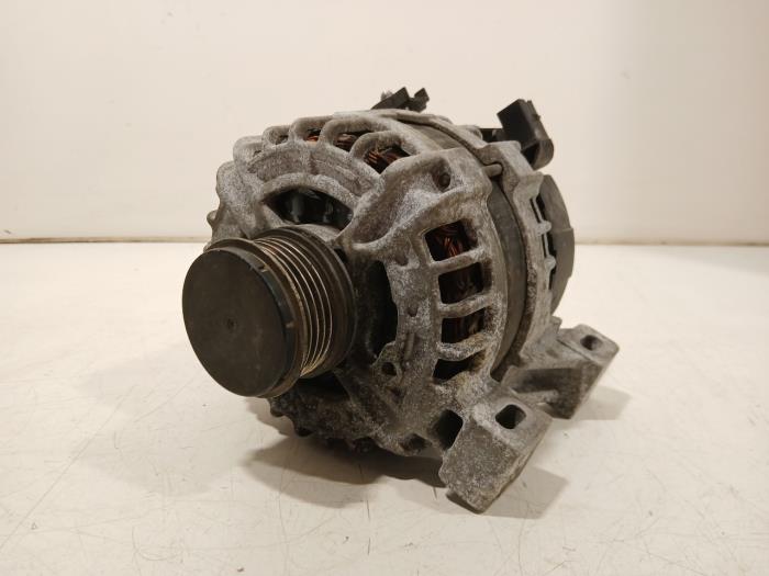 Gebruikte Dynamo Volvo V40 Prijs € 50,00 Margeregeling aangeboden door Van der Ven Autorecycling B.V.