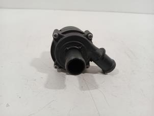 Gebruikte Waterpomp Volkswagen Passat Prijs € 56,00 Margeregeling aangeboden door Van der Ven Autorecycling B.V.