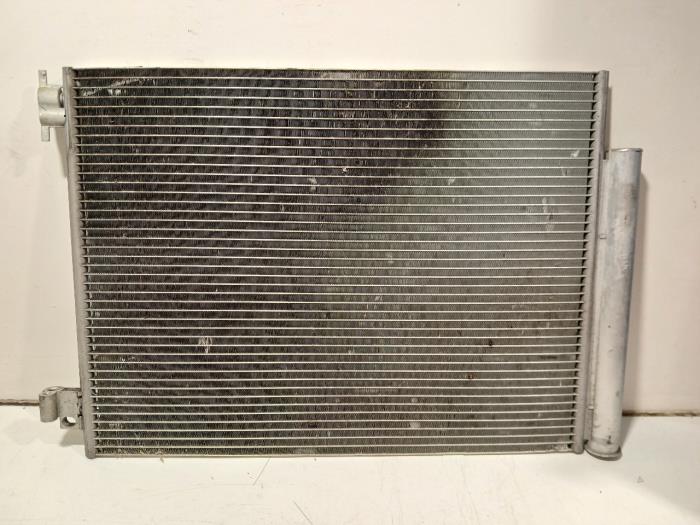 Gebruikte Airco Condensor Renault Captur Prijs € 31,00 Margeregeling aangeboden door Van der Ven Autorecycling B.V.