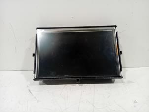 Gebruikte Display Interieur Renault Captur Prijs € 169,00 Margeregeling aangeboden door Van der Ven Autorecycling B.V.