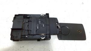 Gebruikte Diversen Renault Grand Scenic Prijs € 15,00 Margeregeling aangeboden door Van der Ven Autorecycling B.V.