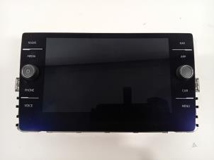 Gebruikte Display Interieur Volkswagen T-Roc Prijs € 349,00 Margeregeling aangeboden door Van der Ven Autorecycling B.V.