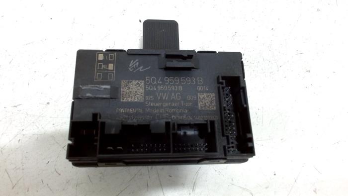 Gebruikte Computer Diversen Seat Leon Prijs € 14,00 Margeregeling aangeboden door Van der Ven Autorecycling B.V.