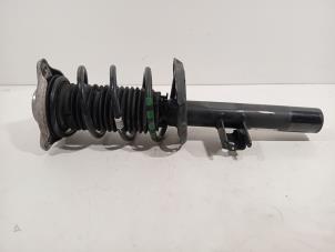 Gebruikte Mac Phersonpoot links-voor Mercedes A-Klasse Prijs € 265,00 Margeregeling aangeboden door Van der Ven Autorecycling B.V.