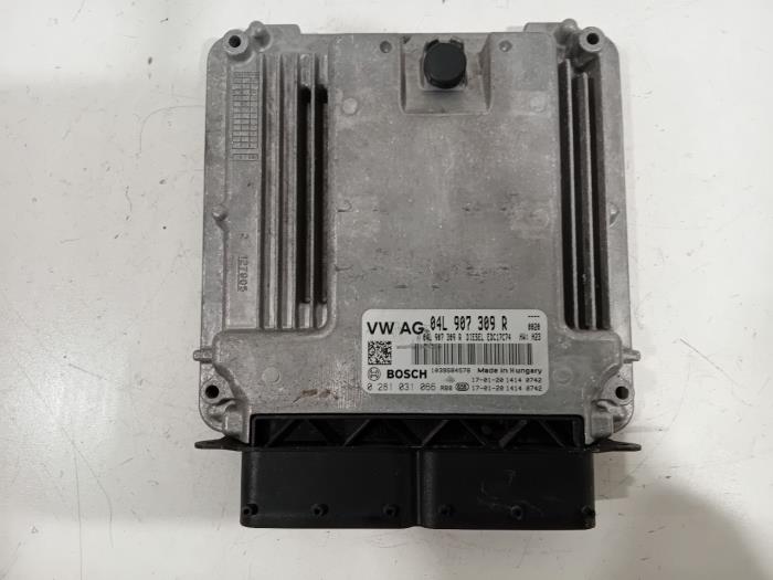 Gebruikte Computer Motormanagement Volkswagen Passat Prijs € 215,00 Margeregeling aangeboden door Van der Ven Autorecycling B.V.