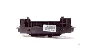 Gebruikte Display Interieur Ford Focus Prijs € 18,00 Margeregeling aangeboden door Van der Ven Autorecycling B.V.