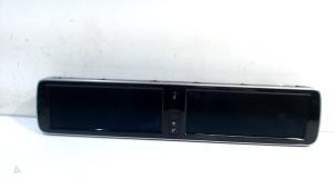 Gebruikte Display Interieur Mercedes S-Klasse Prijs € 261,00 Margeregeling aangeboden door Van der Ven Autorecycling B.V.