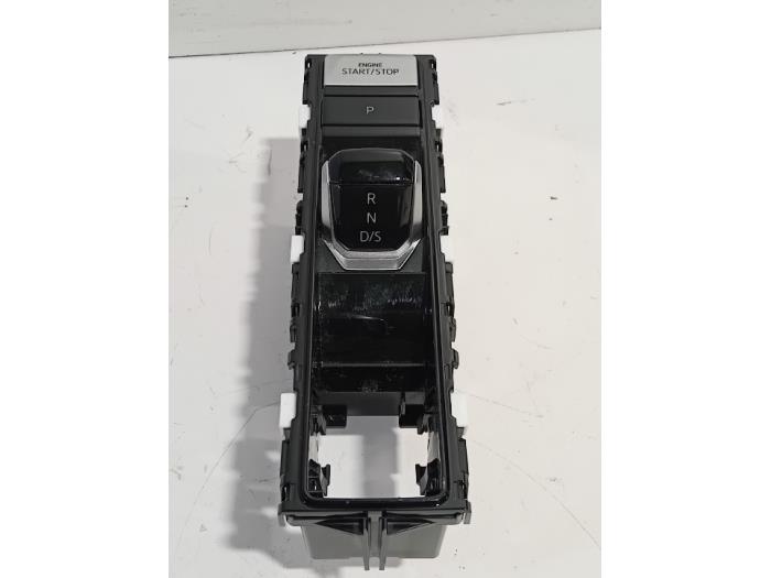 Gebruikte Schakelmechaniek Volkswagen Golf Prijs € 165,00 Margeregeling aangeboden door Van der Ven Autorecycling B.V.