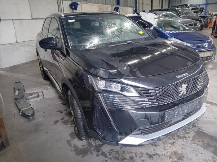 Motor van een Peugeot 3008 2024