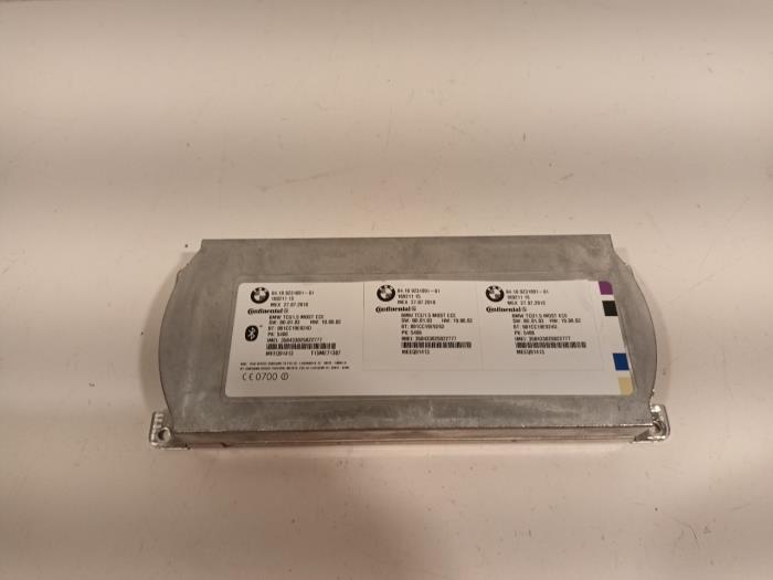 Gebruikte Bluetooth module BMW 5-Serie Prijs € 24,00 Margeregeling aangeboden door Van der Ven Autorecycling B.V.