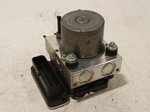 Gebruikte ABS Pomp Peugeot 3008 Prijs € 317,00 Margeregeling aangeboden door Van der Ven Autorecycling B.V.