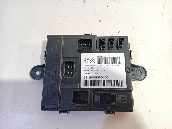 Gebruikte Bodycontrol Module Peugeot 3008 Prijs € 60,00 Margeregeling aangeboden door Van der Ven Autorecycling B.V.