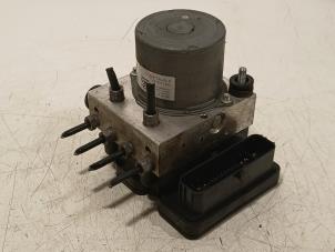 Gebruikte ABS Pomp Peugeot 3008 Prijs € 215,00 Margeregeling aangeboden door Van der Ven Autorecycling B.V.