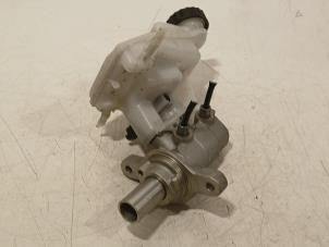 Gebruikte Hoofdremcilinder Peugeot 3008 Prijs € 13,00 Margeregeling aangeboden door Van der Ven Autorecycling B.V.