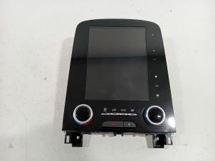 Gebruikte Display Interieur Renault Scenic Prijs € 268,00 Margeregeling aangeboden door Van der Ven Autorecycling B.V.