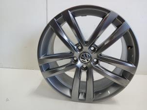 Gebruikte Velg Volkswagen Bestel Prijs € 160,00 Margeregeling aangeboden door Van der Ven Autorecycling B.V.