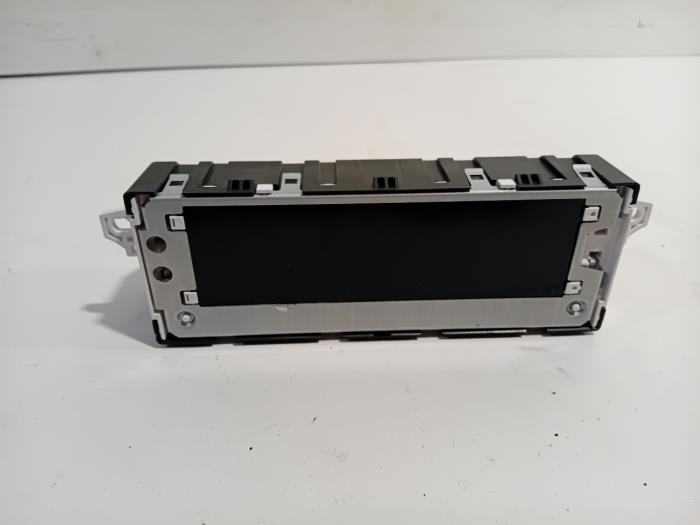 Gebruikte Display Interieur Peugeot Expert Prijs € 45,00 Margeregeling aangeboden door Van der Ven Autorecycling B.V.