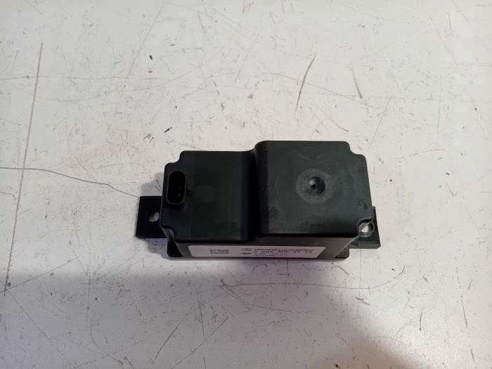Gebruikte Module (diversen) Mercedes C-Klasse Prijs € 41,00 Margeregeling aangeboden door Van der Ven Autorecycling B.V.