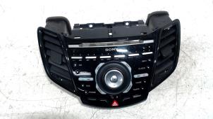 Gebruikte Display Interieur Ford Fiesta Prijs € 12,00 Margeregeling aangeboden door Van der Ven Autorecycling B.V.