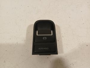 Gebruikte Schakelaar handrem Volkswagen Tiguan Prijs € 36,00 Margeregeling aangeboden door Van der Ven Autorecycling B.V.