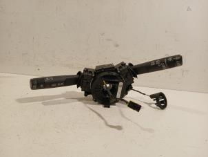 Gebruikte Combischakelaar Stuurkolom Opel Corsa Prijs € 45,00 Margeregeling aangeboden door Van der Ven Autorecycling B.V.