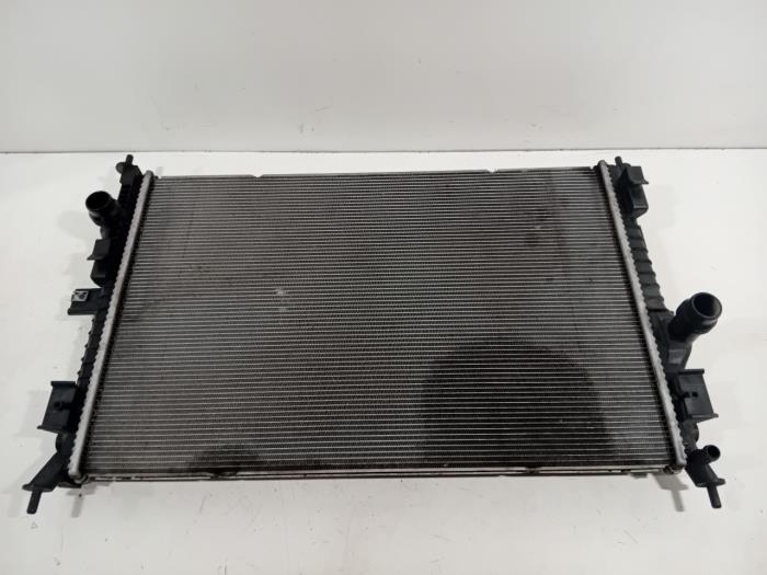 Radiateur Peugeot 3008 (Gebruikt)