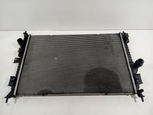 Gebruikte Radiateur Peugeot 3008 Prijs € 41,00 Margeregeling aangeboden door Van der Ven Autorecycling B.V.