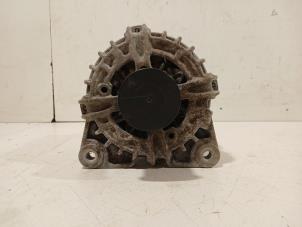 Gebruikte Dynamo Renault Scenic Prijs € 50,00 Margeregeling aangeboden door Van der Ven Autorecycling B.V.