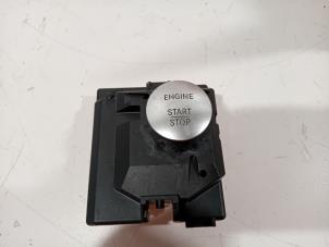 Gebruikte Start/Stop schakelaar Mercedes GLC-Klasse Prijs € 26,00 Margeregeling aangeboden door Van der Ven Autorecycling B.V.