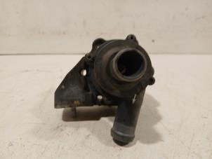 Gebruikte Waterpomp Renault Scenic Prijs € 106,00 Margeregeling aangeboden door Van der Ven Autorecycling B.V.