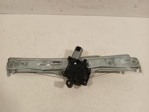 Gebruikte Ruitmechaniek 4Deurs rechts-achter Fiat Tipo Prijs € 50,00 Margeregeling aangeboden door Van der Ven Autorecycling B.V.