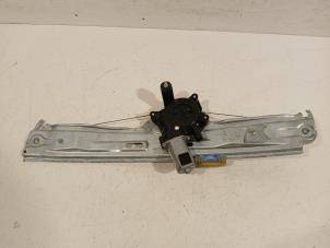 Gebruikte Ruitmechaniek 4Deurs links-achter Fiat Tipo Prijs € 50,00 Margeregeling aangeboden door Van der Ven Autorecycling B.V.