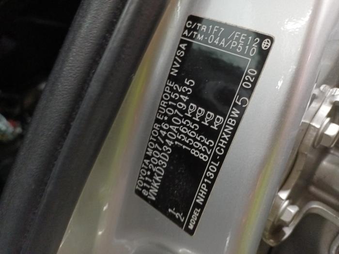 Bumperframe achter van een Toyota Yaris 2014