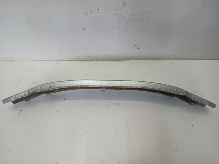 Bumperframe achter van een Toyota Yaris 2014