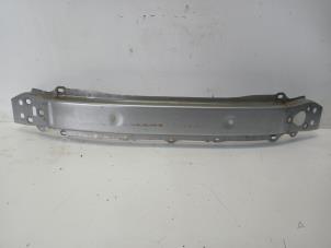 Gebruikte Bumperframe achter Toyota Yaris Prijs € 41,00 Margeregeling aangeboden door Van der Ven Autorecycling B.V.