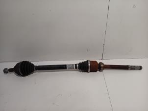 Gebruikte Steekas rechts-voor Opel Vivaro Prijs € 204,00 Margeregeling aangeboden door Van der Ven Autorecycling B.V.