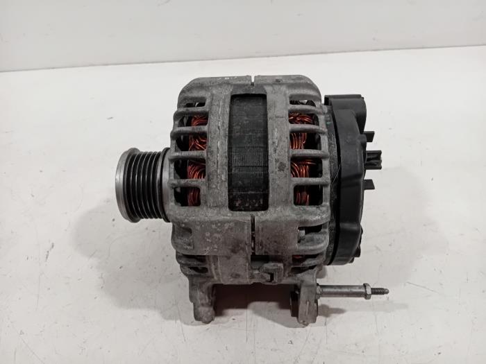 Dynamo van een Skoda Octavia 2020