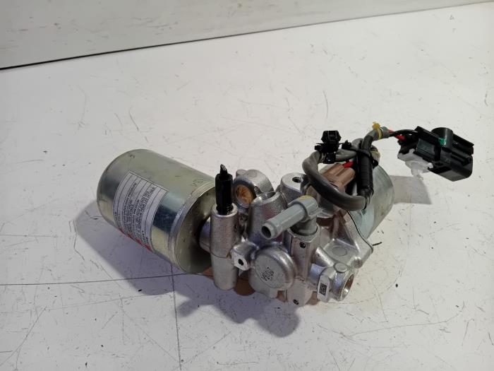 Gebruikte Vacuumpomp (Benzine) Toyota C-HR Prijs € 182,00 Margeregeling aangeboden door Van der Ven Autorecycling B.V.